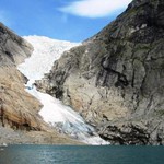 HELLESYLT: GLACIAR BRIKSDAL