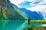 El Glaciar de Briksdal desde Nordfjordeid