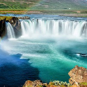 La Cascada de Godafoss, Akureyri y la casa de Papá Noel