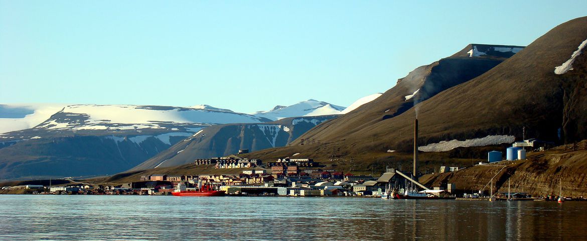 Paseo guiado en Longyearbyen - Imagen 1