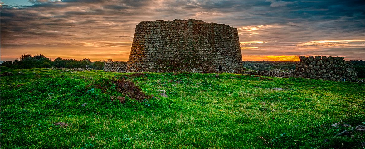 Alghero y Nuraghe