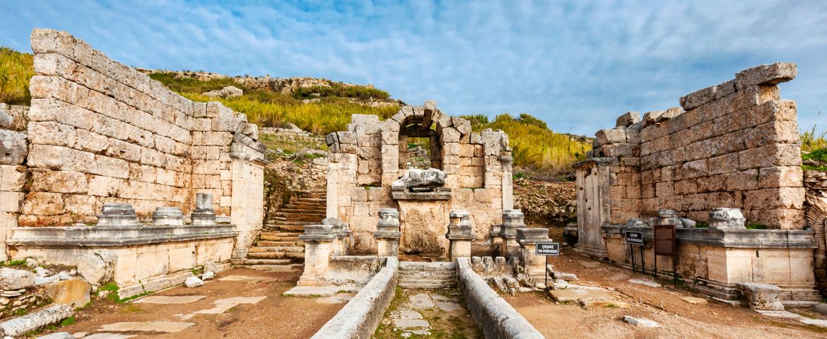 Descubriendo Antalya y Perge