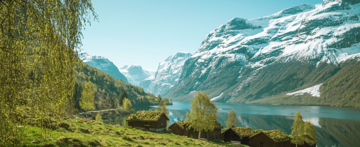 El Glaciar de Briksdal desde Nordfjordeid