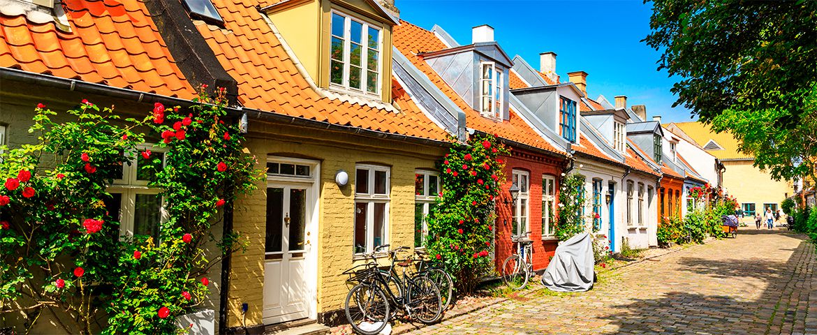 Caminando por el Casco Antiguo de Aarhus