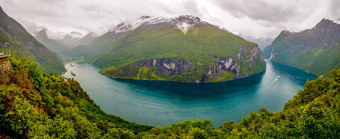 Panoramas Noruegos Hellesylt a Geiranger