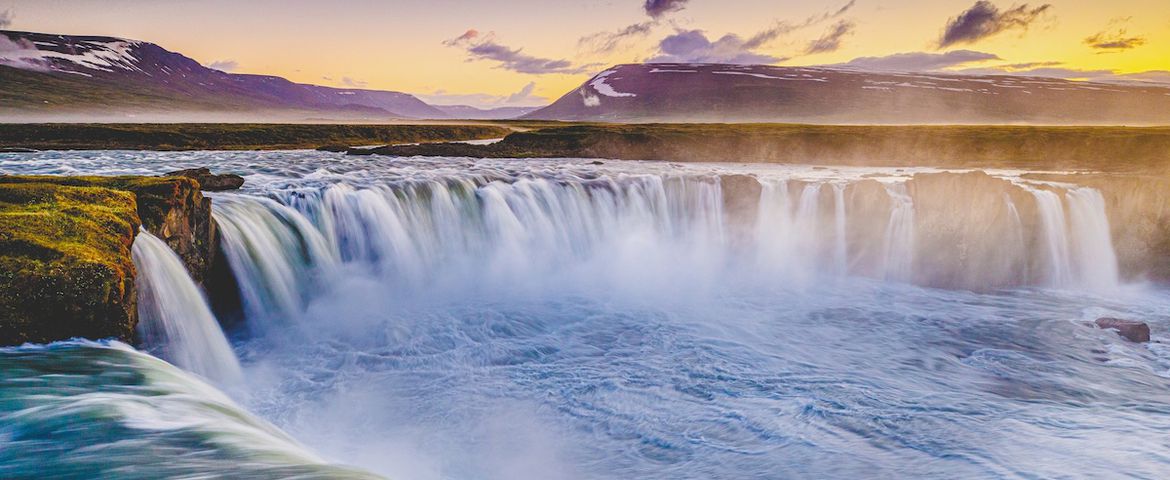 La cascada de Godafoss y la casa de Navidad - Imagen 1