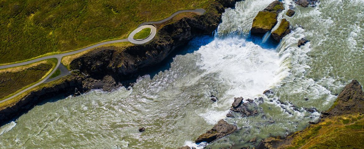 La cascada de Godafoss y la casa de Navidad - Imagen 4