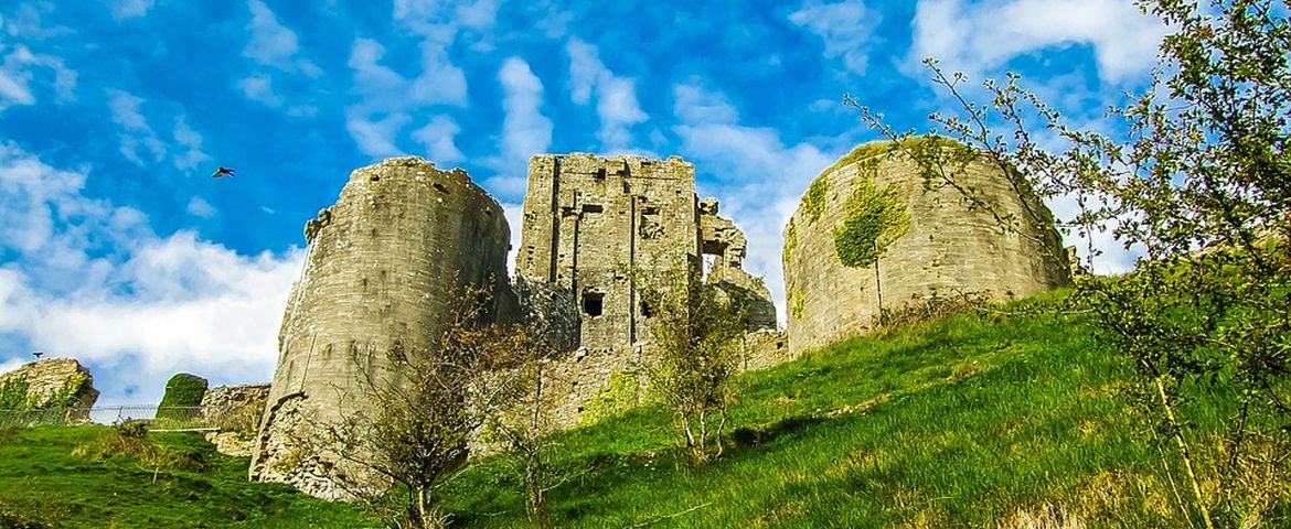 Castillo de Corfe y su pueblo medieval