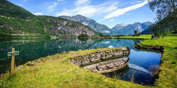 Panoramas Noruegos Hellesylt a Geiranger