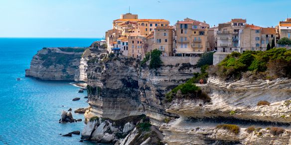 Visita de la Ciudad de Bonifacio