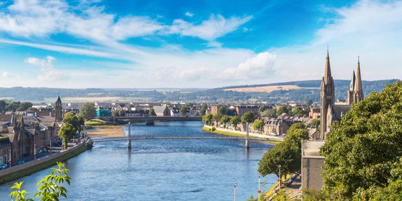 Inverness, Castillos y Misterios