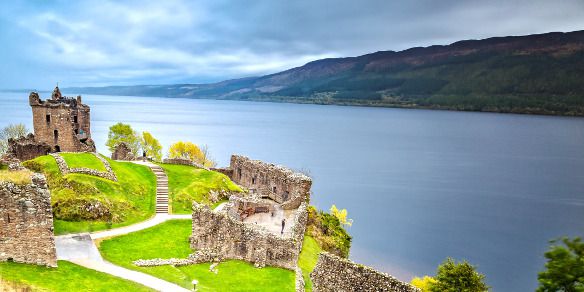 Buscando a Nessie. Visita a Inverness y crucerito en el Lago Ness