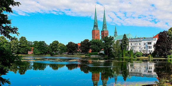 Historia y Encanto de la Ciudad de Lubeck desde Kiel