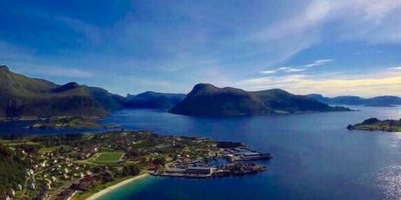 Descubre el Oeste Noruego: Playas y Miradores en un Recorrido Único
